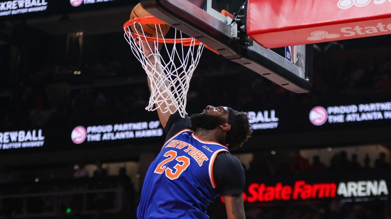 Knicks e Timberwolves vencem e avançam nos playoffs da NBA