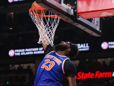 Knicks e Timberwolves vencem e avançam nos playoffs da NBA