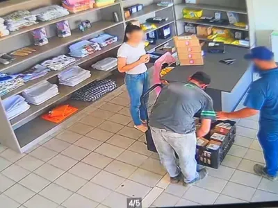 VÍDEO: homem é preso por roubo em ponto de coleta de plataforma online