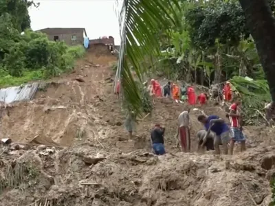 Chuvas em Pernambuco matam quatro pessoas e causam deslizamentos