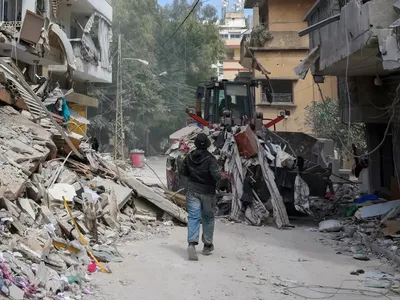 Israel bombardeia sul do Líbano em meio a cessar-fogo e mata 13 pessoas