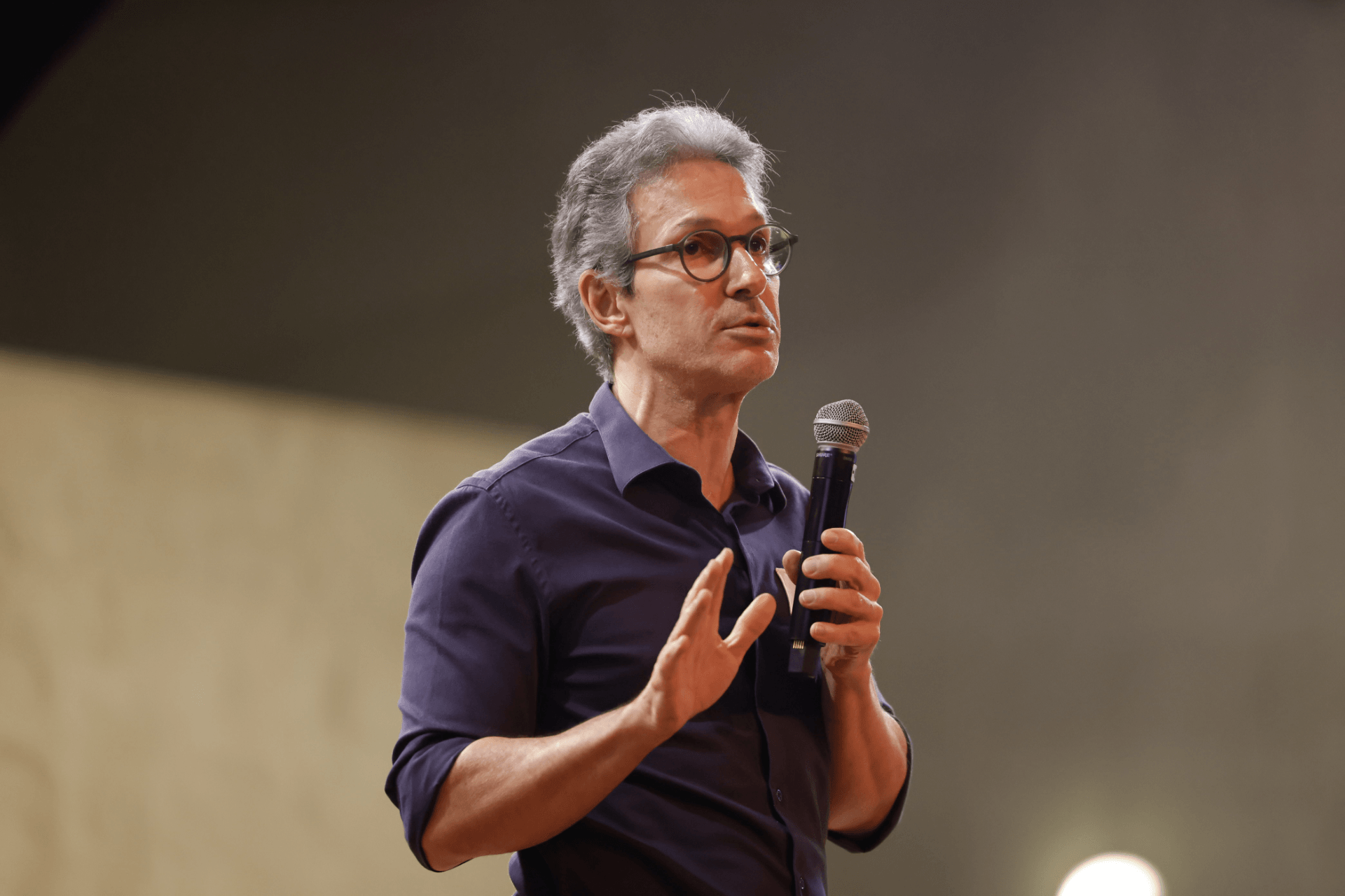 Zema sobre STF: "Por que temos de ser submetidos às leis e intocáveis não?"
