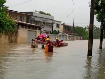 Chuvas no Nordeste deixam oito mortos e quase 11 mil desabrigados