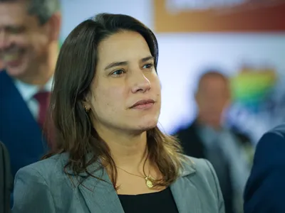 Raquel Lyra se reunirá com ministros para buscar recursos após chuvas no PE