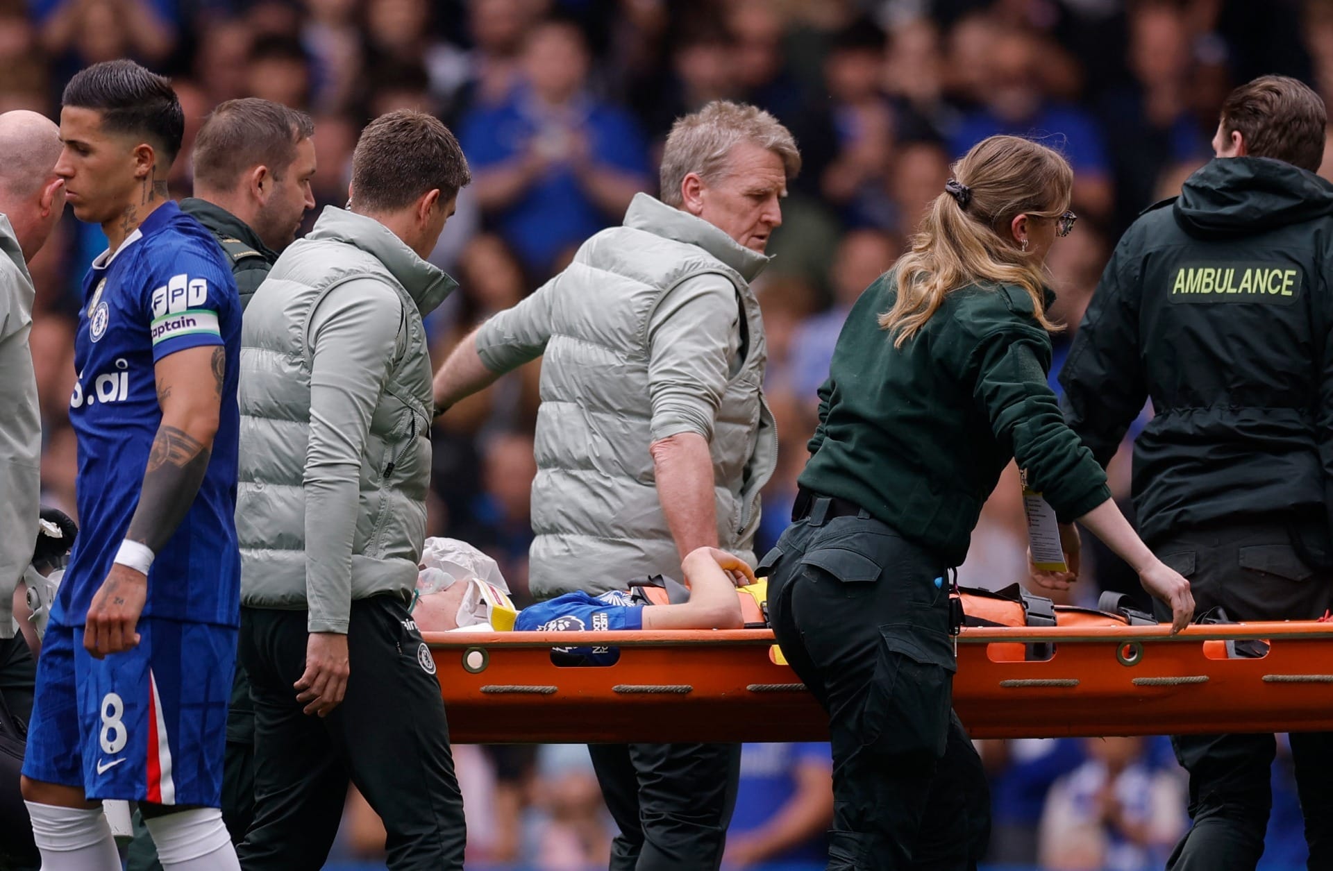 Jesse Derry precisou de apoio para respirar (Foto: Reuters)