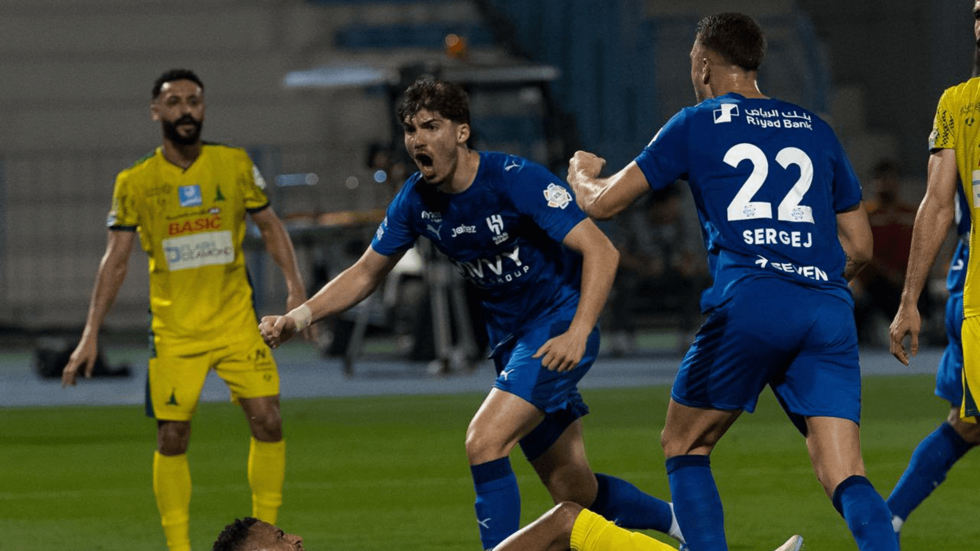 Al Hilal vence Khaleej de virada e segue vivo na briga pelo título saudita