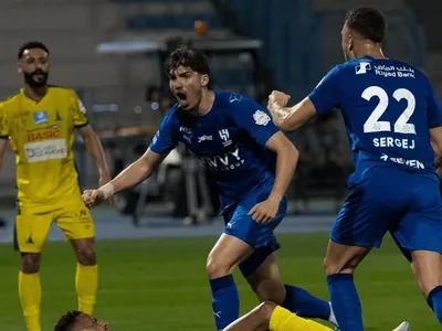 Al Hilal vence Khaleej de virada e segue vivo na briga pelo título saudita