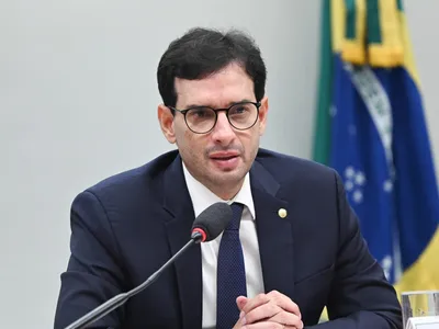 PEC da 6x1: Relator apresenta parecer à comissão da Câmara; veja íntegra