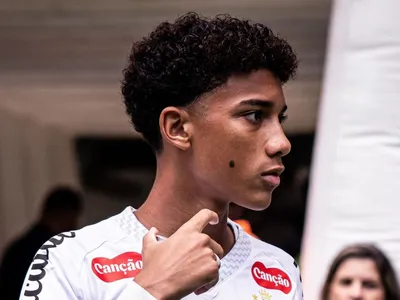 Depois de pedido de desculpas, Robinho Jr. retira notificação contra Neymar