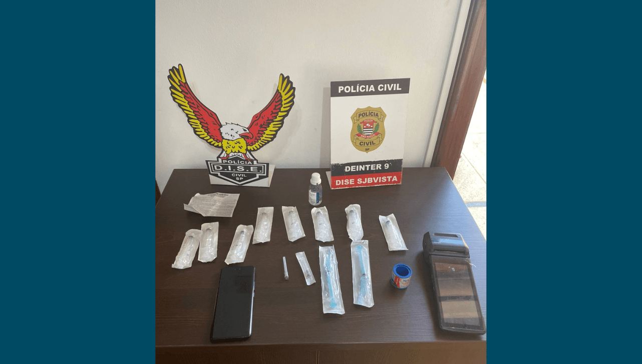 Seringas e agulhas encontradas