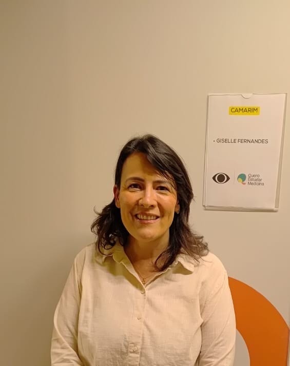 Professora Giselle durante gravação do podcast Quero Estudar Medicina I Crédito: Arquivo pessoal