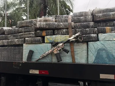 PM apreende 5,1 toneladas de maconha em Planaltina do PR