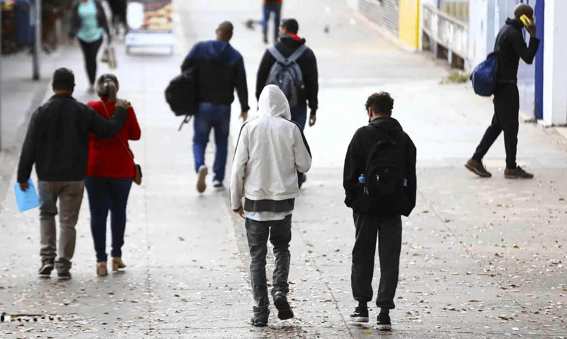 Após dias de calor, frente fria chega a São Paulo nesta segunda-feira (31)