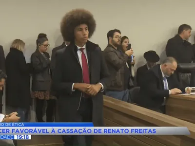 CCJ aprova cassação de Renato Freitas, deputado estadual do PT-PR