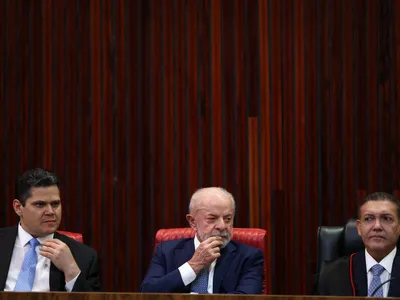 Mônica Bergamo: Lula deve receber Alcolumbre em breve