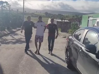 Cantor de funk é preso por matar homem a facadas