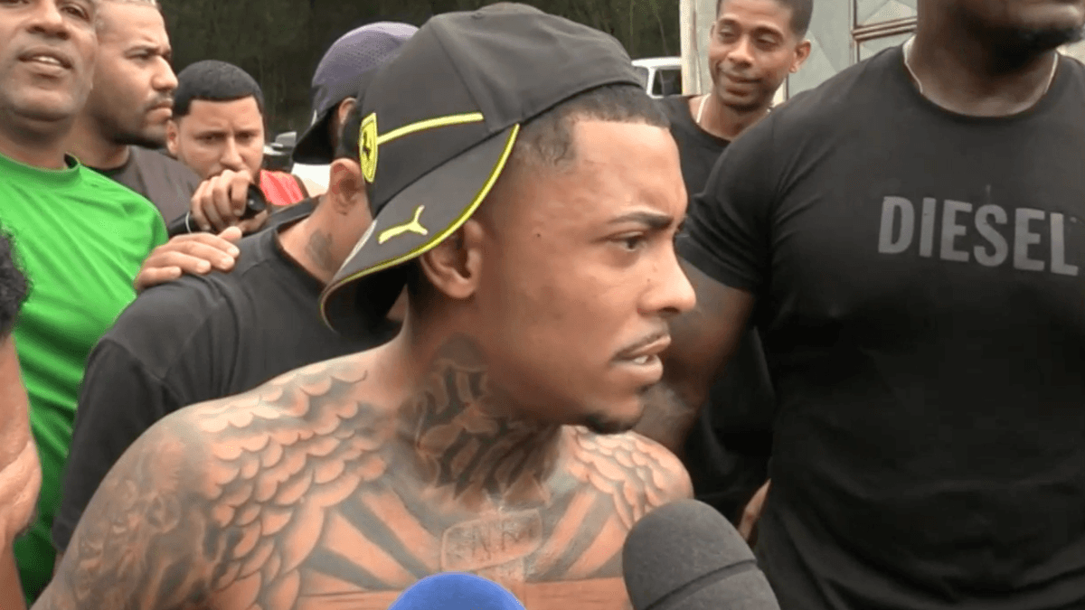 Veja momento em que Poze do Rodo é ovacionado por fãs ao deixar prisão