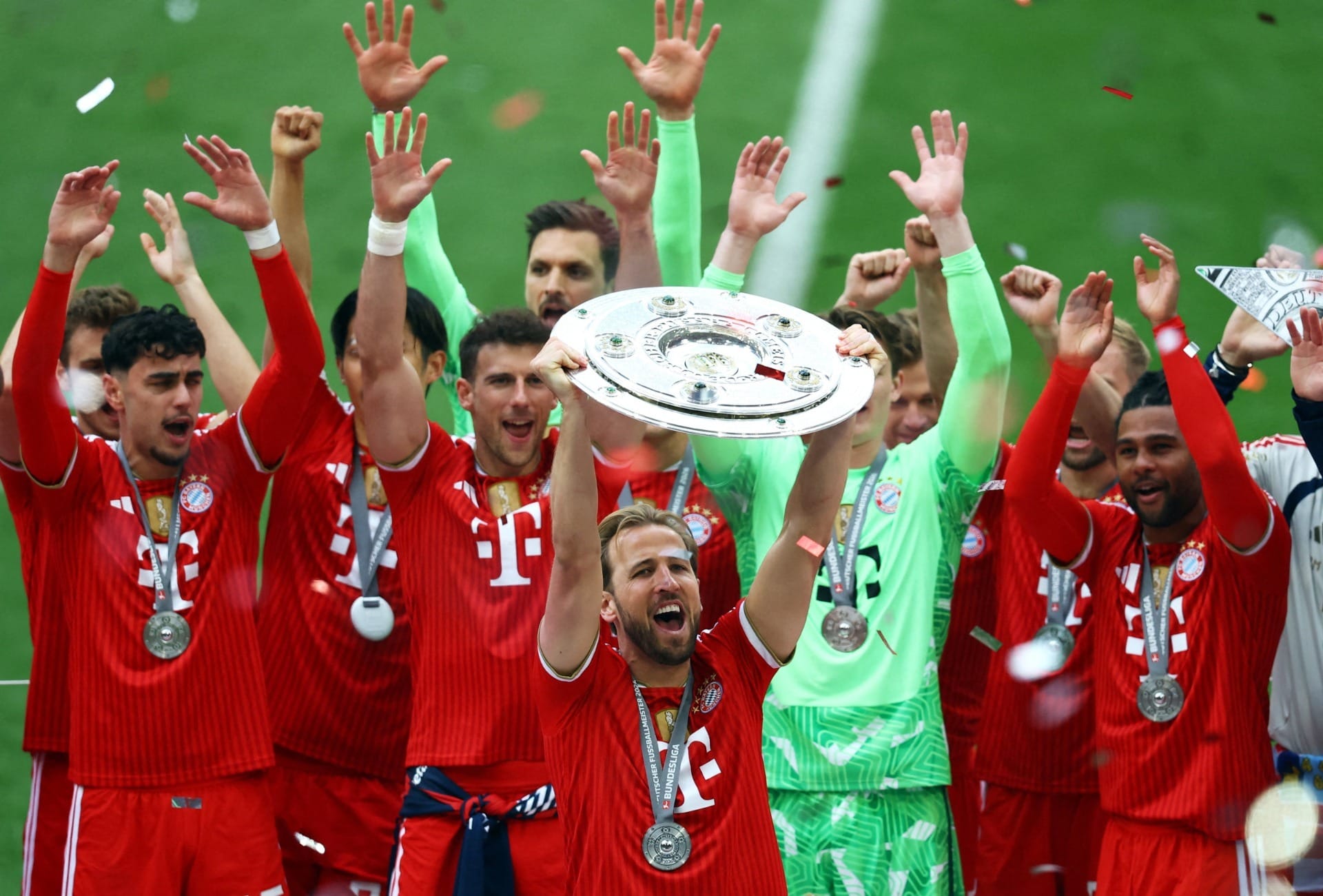 Bayern faz história e quebra recorde de gols no encerramento da Bundesliga
