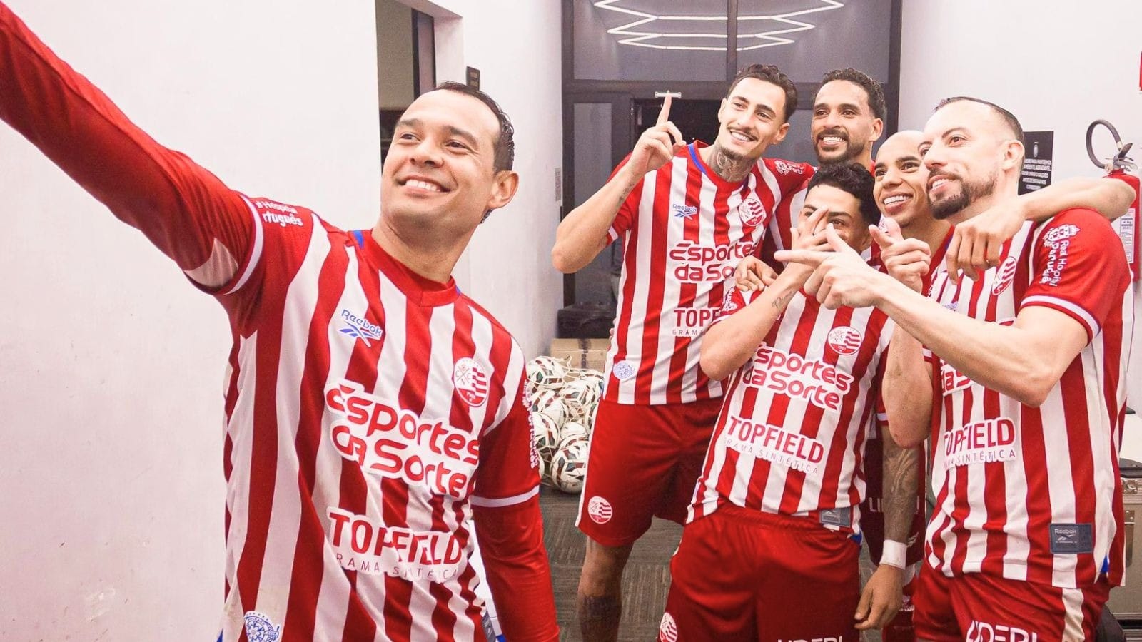Náutico atropela Operário-PR e entra no G4 da Série B; veja os gols