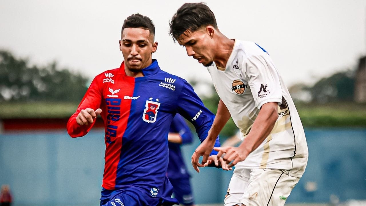 Paraná vence Araucária e abre vantagem na semifinal da Segundona