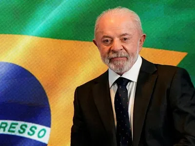 'Lula saiu das cordas e passou ao ataque', diz especialista após pesquisa