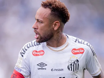 Neymar tem edema detectado e pode não jogar até apresentação na Seleção
