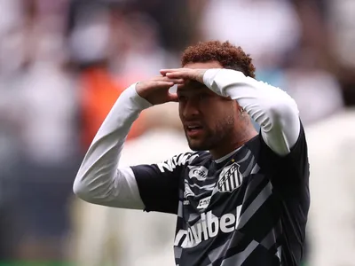 Neymar completa um mês sem jogar, mas tem previsão para retorno