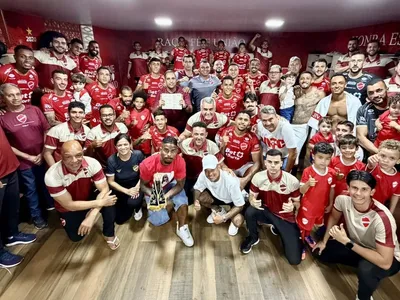 Vila Nova vence o Avaí e cola nos líderes da Série B; veja os gols