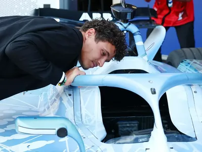 Norris revela plano de testar carro da Fórmula E: "Sempre se pode aprender"