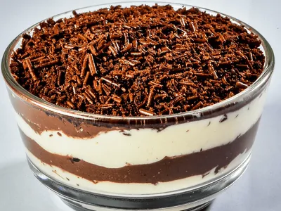 Pavê ou tiramisu? Na dúvida, faça um pavê tradicional com camadas e café