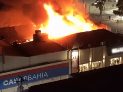 VÍDEO: incêndio atinge loja das Casas Bahia em Santa Bárbara d'Oeste