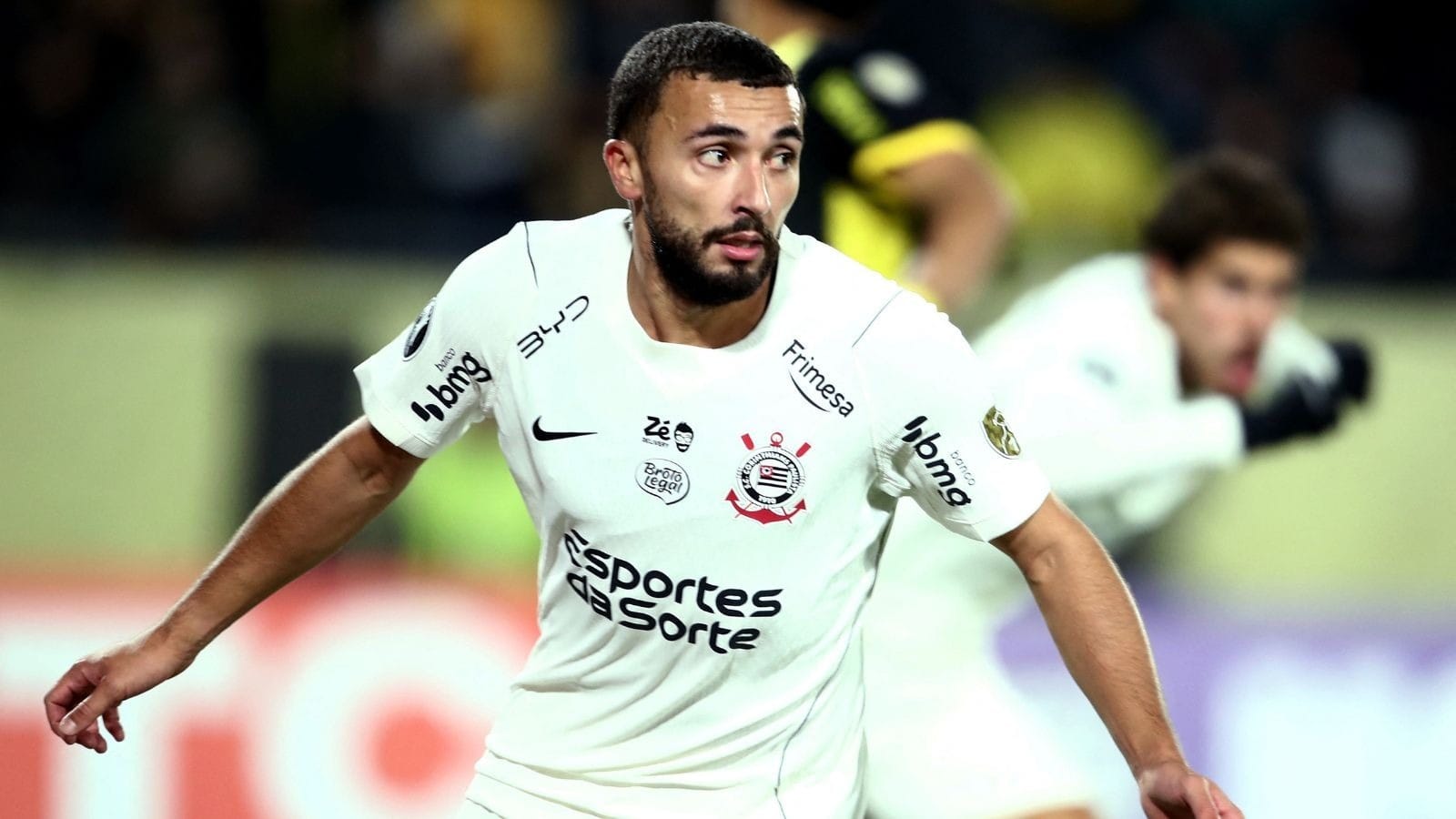 Corinthians empata com o Peñarol e garante liderança na Libertadores