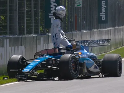 Antonelli lidera treino livre do GP do Canadá marcado por acidente de Albon