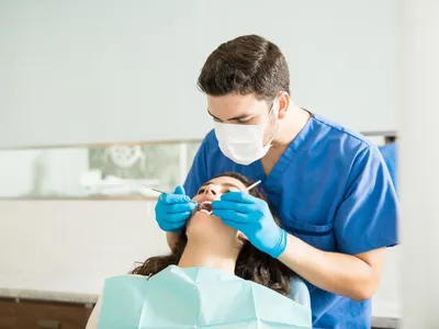 Justiça anula regra que liberava dentistas a fazerem harmonização facial