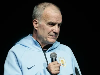 Uruguai estreia na Copa com polêmicas que envolvem até Arrascaeta; entenda