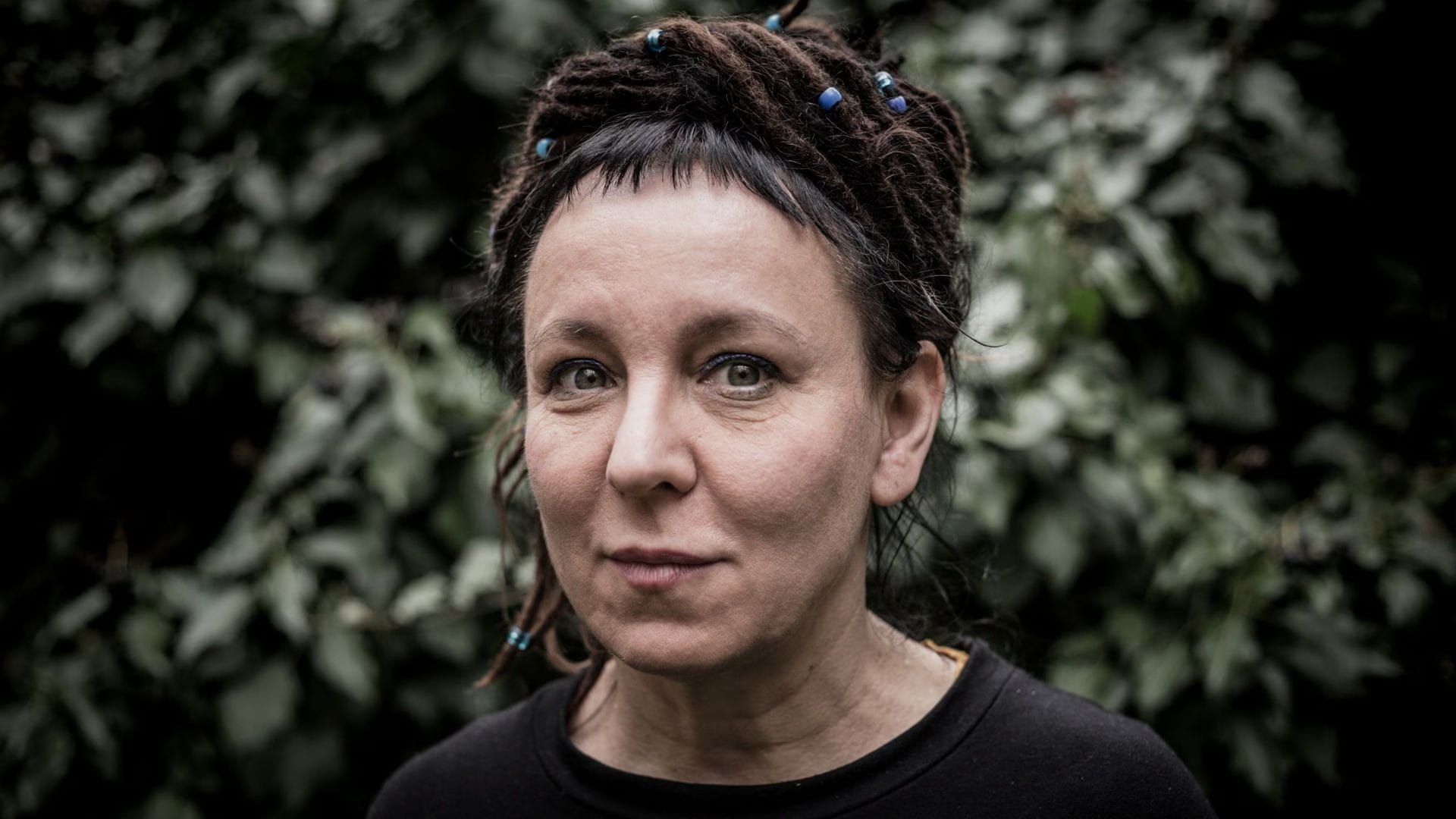 Vencedora do Nobel de Literatura admite uso de IA para 