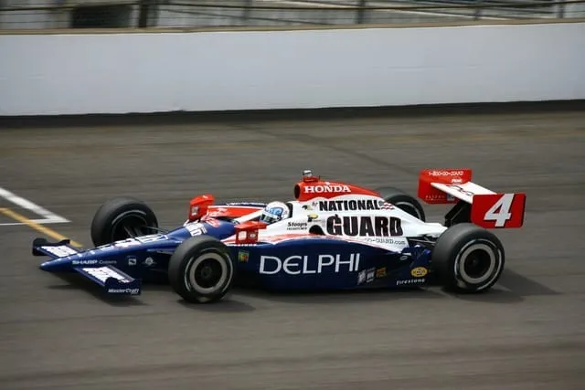 Vitor Meira durante as 500 Milhas de Indianápolis de 2008