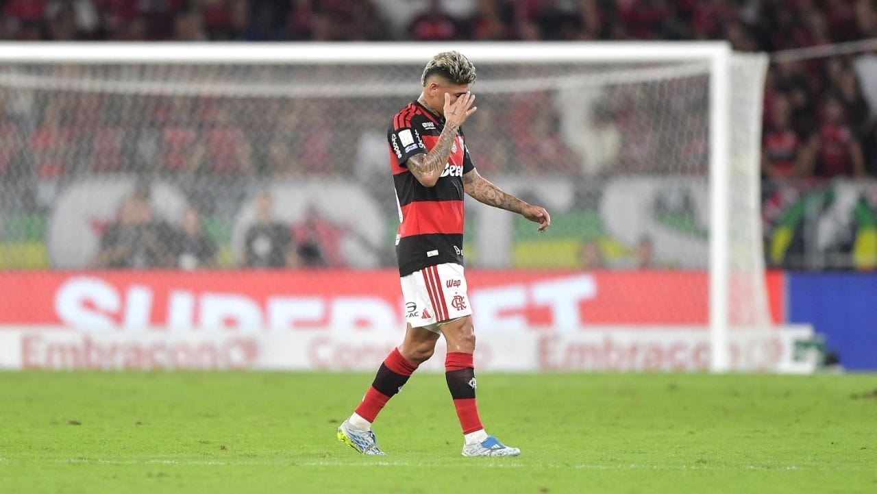 Flamengo x Palmeiras: Carrascal é expulso no começo do jogo; entenda
