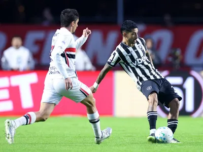 Botafogo marca golaço no fim e arranca empate do São Paulo no Brasileirão