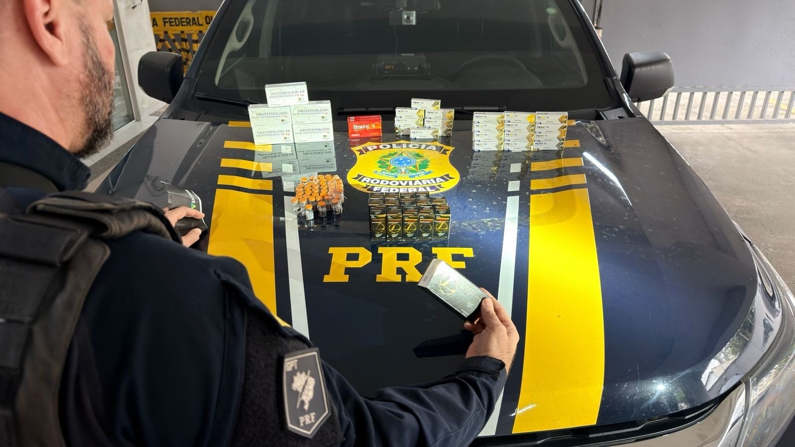 PRF prende dupla com anabolizantes e medicamentos emagrecedores em Jacareí
