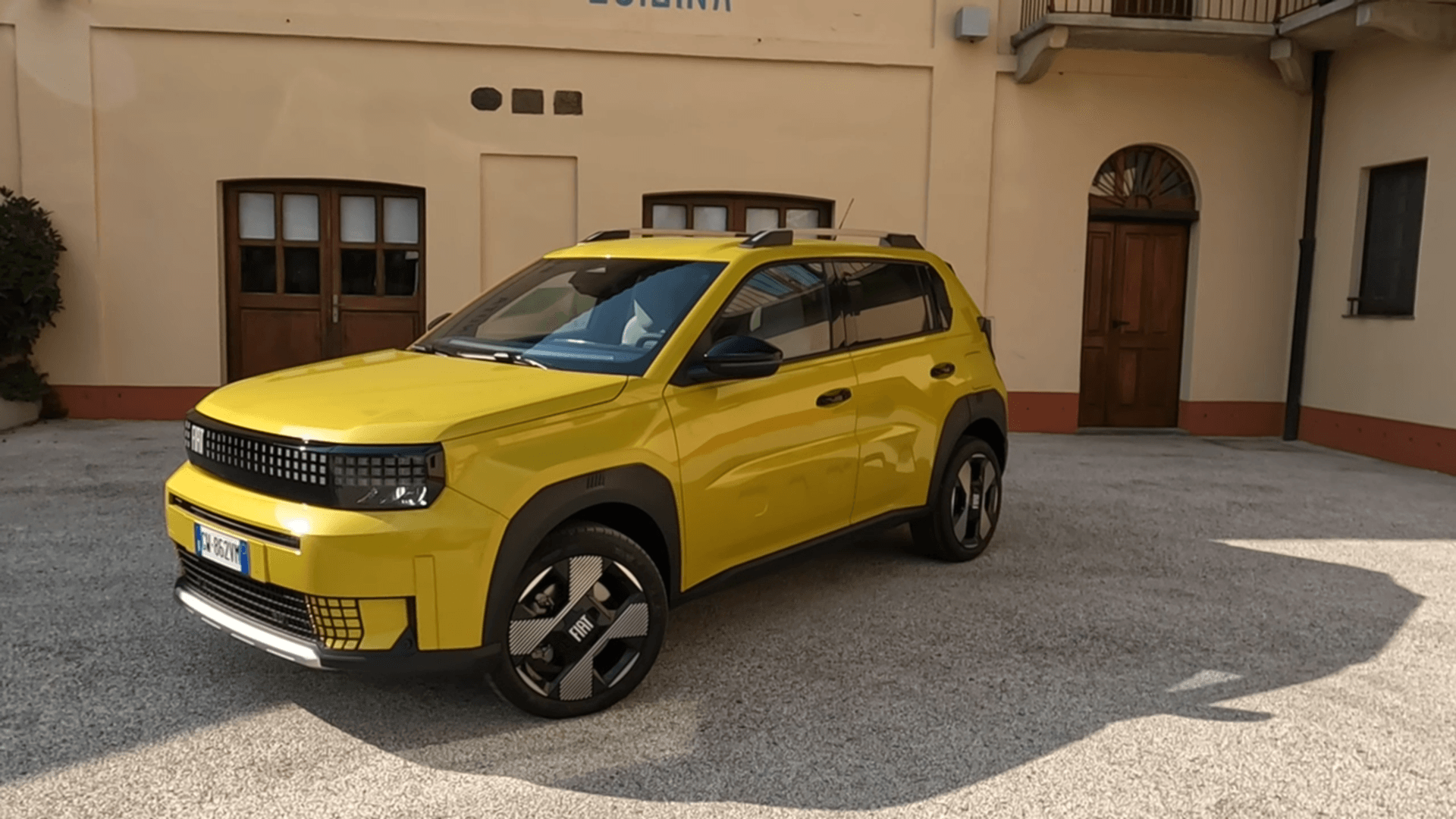 Fiat confirma novo Argo 2027, mas visual faz lembrar o antigo Uno