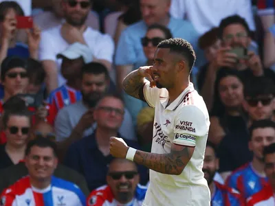 Gabriel Jesus marca e Arsenal vence 'jogo do título' na Premier League