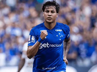 Cruzeiro toma sustos no fim, mas vence Chape e consolida reação na Série A