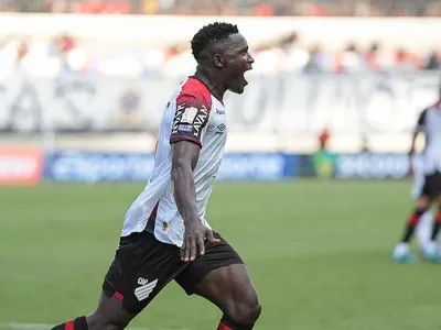Athletico aproveita expulsão e vence o Remo de virada no Mangueirão
