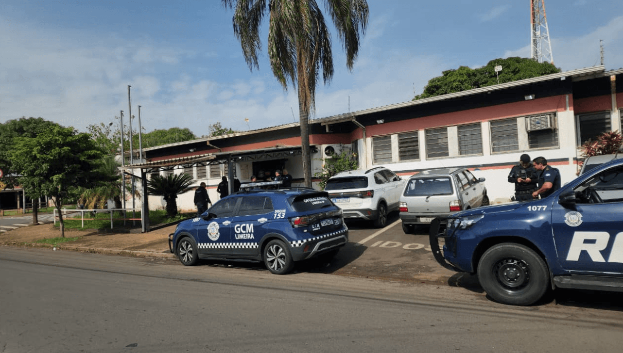 Mulher é presa por racismo contra guarda durante prisão do irmão em Limeira