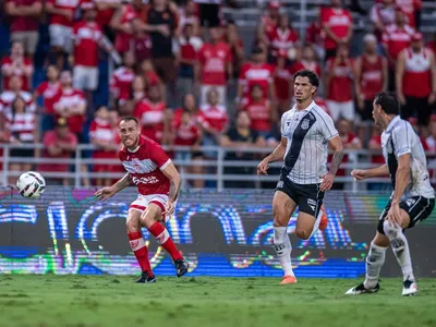 Ponte Preta sofre virada do CRB e amarga quarta derrota seguida na Série B