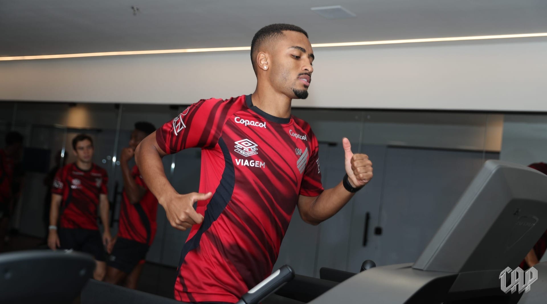 Jogadores do Athletico terão sessão de fotos e autógrafos em Curitiba
