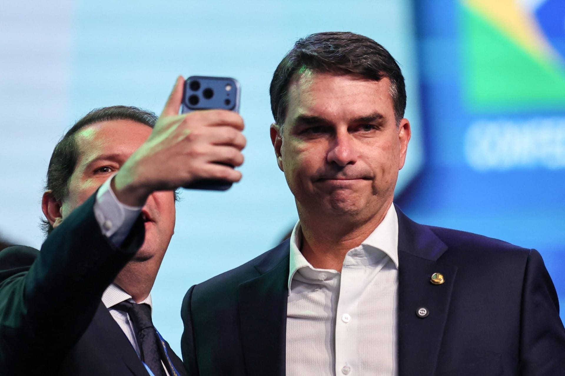 Flávio Bolsonaro diz que articulação resultou na classificação do PCC e CV