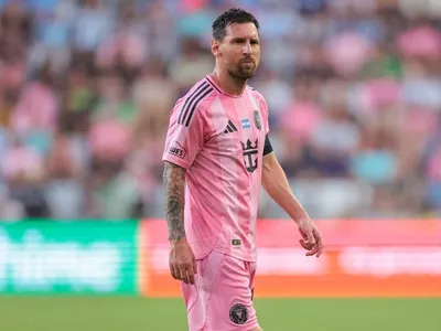 Messi sente lesão e deixa jogo do Inter Miami a 23 dias de estreia na Copa