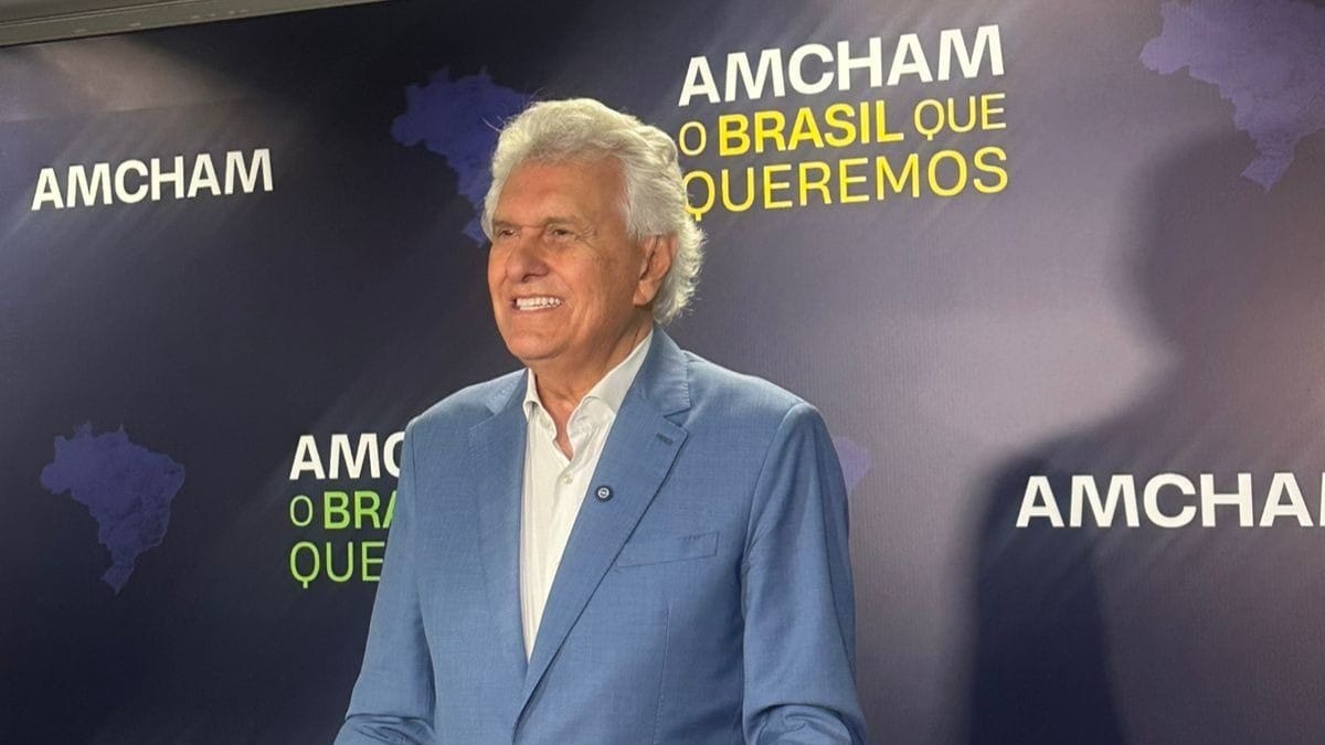 Caiado nega conversa para ser vice de Flávio e minimiza pesquisas